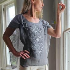 2D vestment top adjustable with 4 pairs of hand spun strings