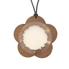flower shaped necklace pendant