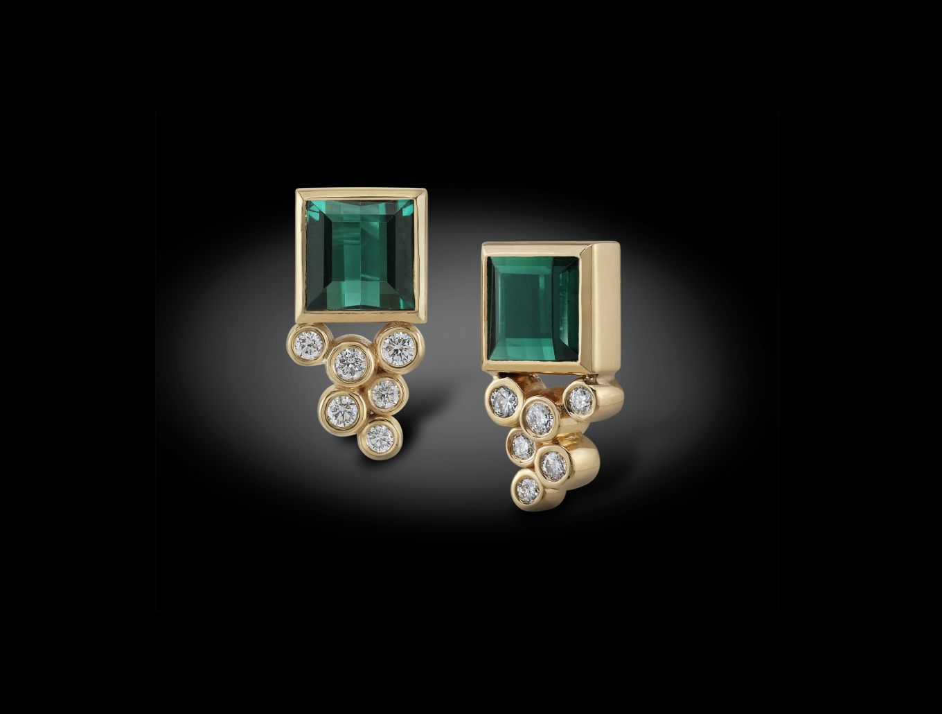 gold and emerald earrings